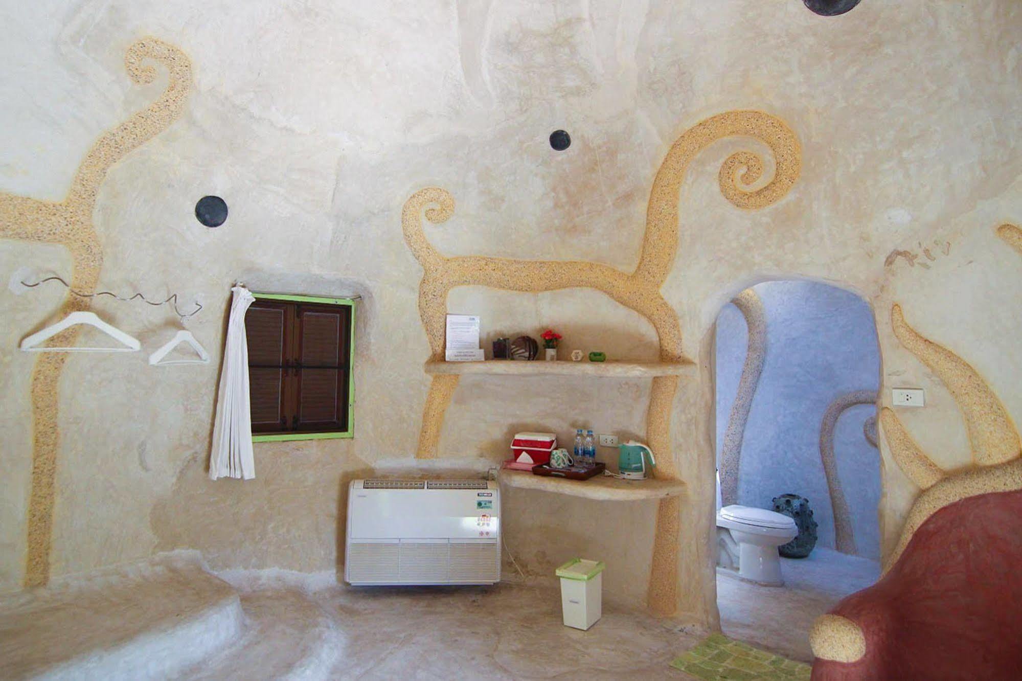 Naidee Sculptured Huts Hotel Hua Hin Ngoại thất bức ảnh