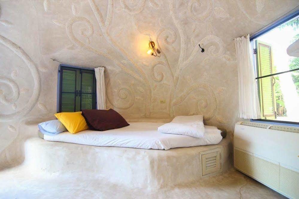 Naidee Sculptured Huts Hotel Hua Hin Ngoại thất bức ảnh