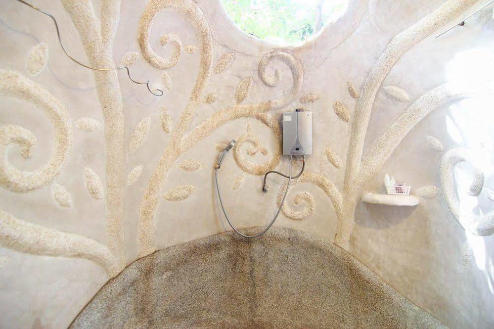 Naidee Sculptured Huts Hotel Hua Hin Ngoại thất bức ảnh