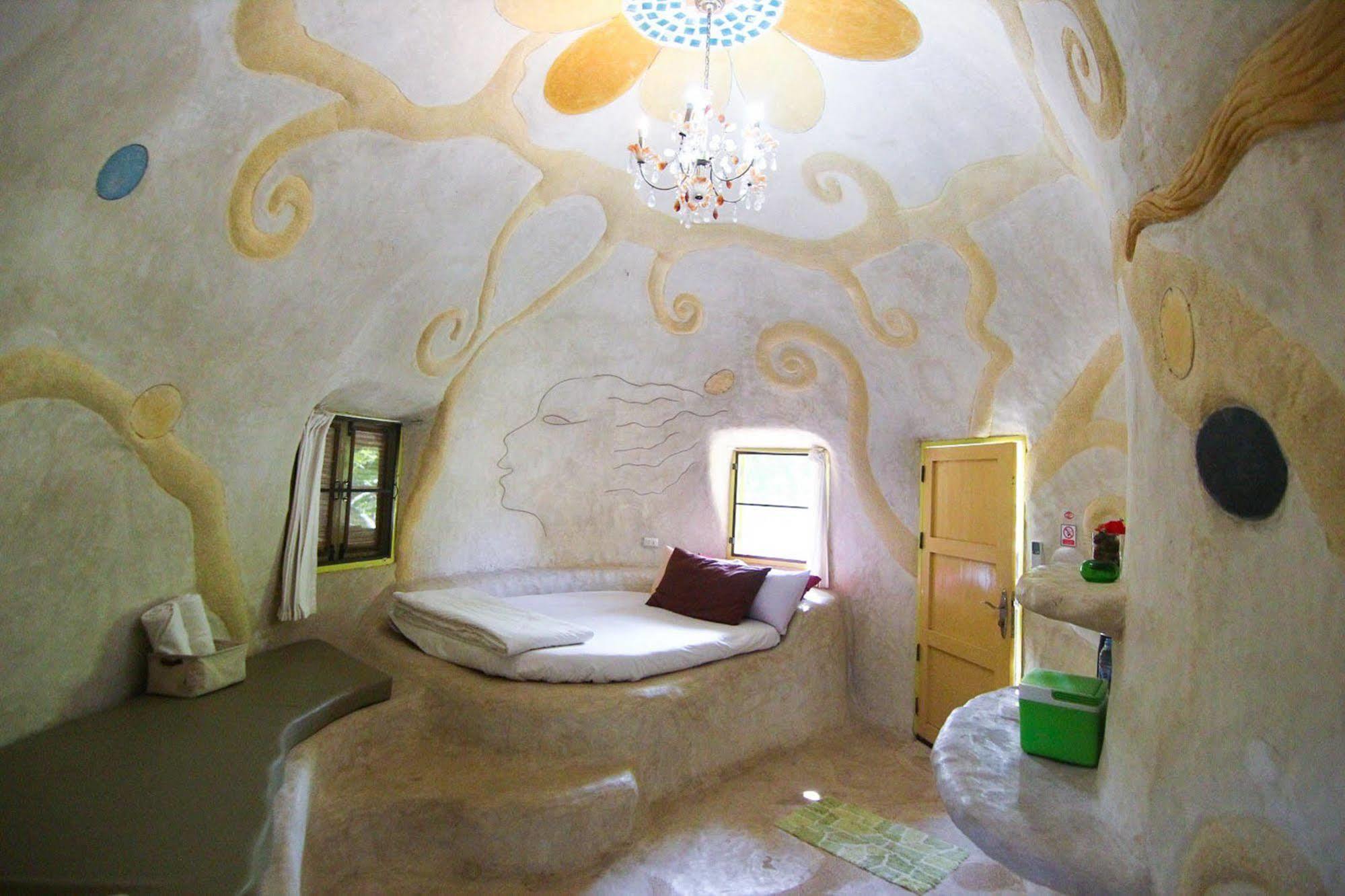 Naidee Sculptured Huts Hotel Hua Hin Ngoại thất bức ảnh