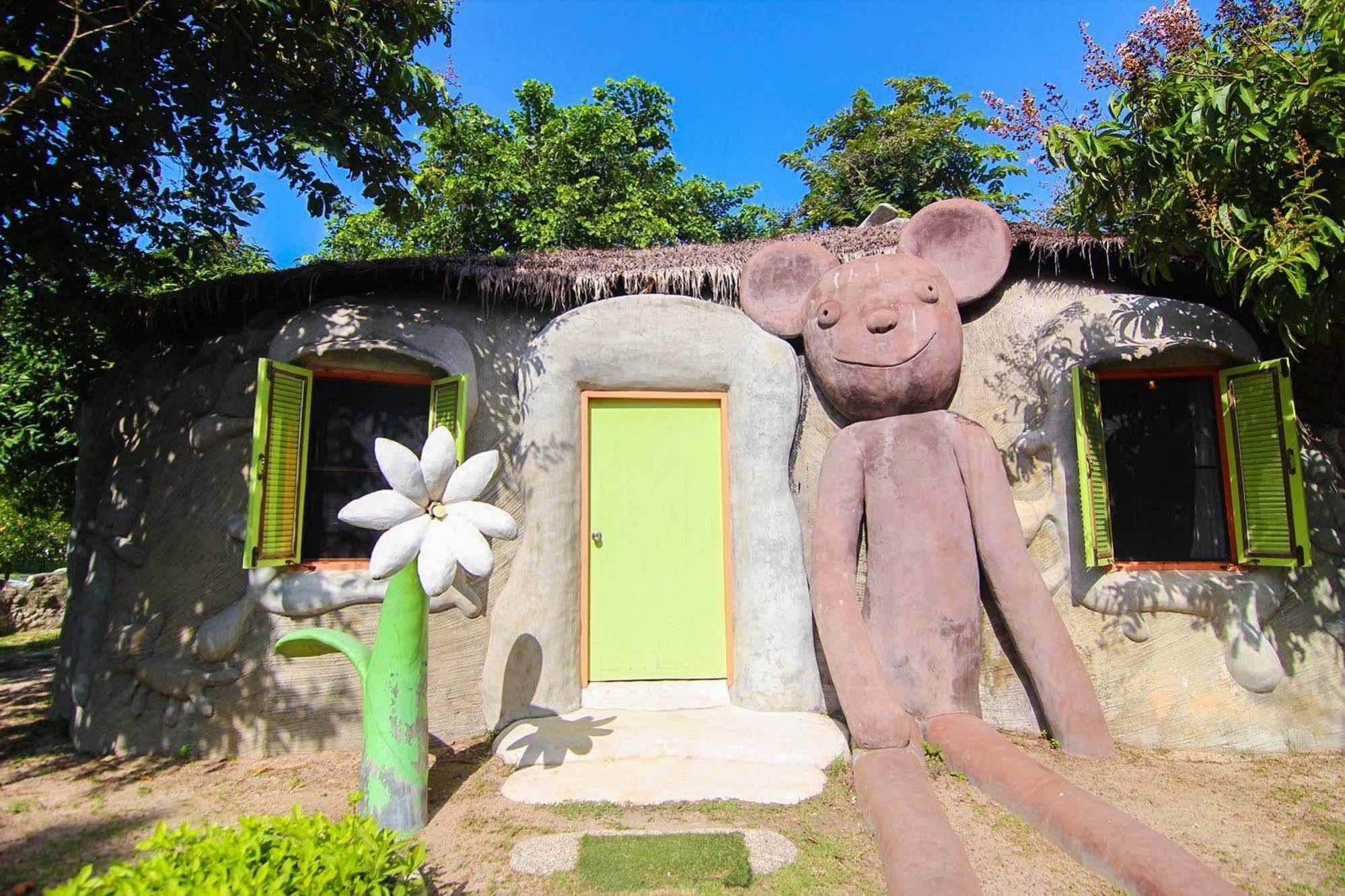Naidee Sculptured Huts Hotel Hua Hin Ngoại thất bức ảnh